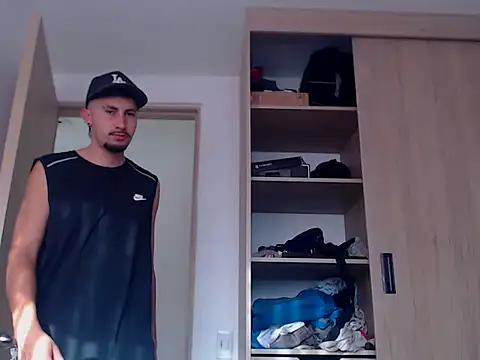 Snapshot of ChrisDamon chatting on 09-11-25, 12:38 ChrisDamon online show from 09-11-25, 12:38