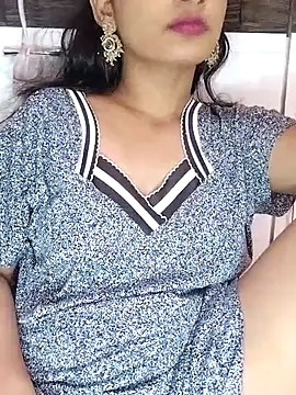 Snapshot of Beautifulsex4u chatting on 09-18-25, 06:43 Beautifulsex4u online show from 09-18-25, 06:43