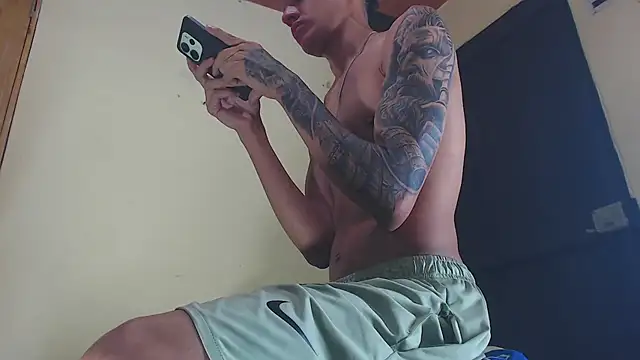 GaboReyes online show from 10-09-25, 03:15