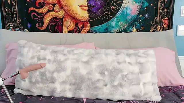 SaraBearXo online show from 02-15-26, 02:14