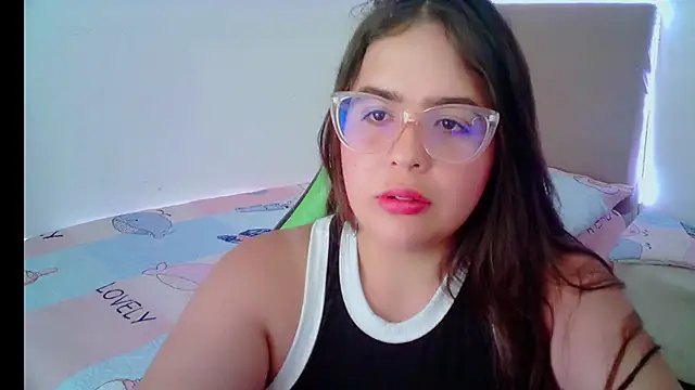 Snapshot of _alicia_z chatting on 01-20-25, 05:59 alicia z online show from 01-20-25, 05:59