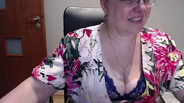 JoannaAndNeighbour online show from 02-07-25, 08:11