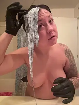 ImpressYouDaily online show from 12-20-25, 11:56