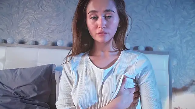 millllina online show from 10-09-25, 03:43