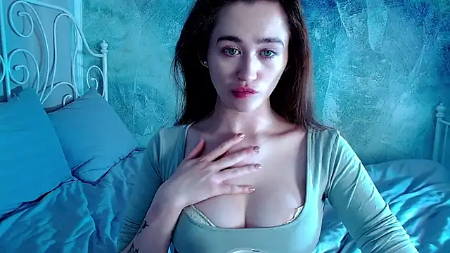 millllina online show from 12-16-25, 01:21