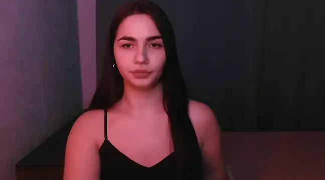 Snapshot of HannahMeid chatting on 01-07-25, 07:38 HannahMeid online show from 01-07-25, 07:38