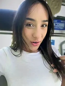 Snapshot of __IRIS__ chatting on 12-18-24, 05:21 IRIS online show from 12-18-24, 05:21