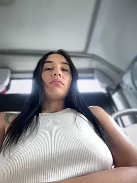 Snapshot of __IRIS__ chatting on 01-02-25, 05:07 IRIS online show from 01-02-25, 05:07