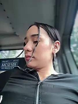 Snapshot of __IRIS__ chatting on 01-08-25, 07:13 IRIS online show from 01-08-25, 07:13