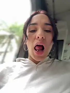 Snapshot of __IRIS__ chatting on 01-09-25, 05:54 IRIS online show from 01-09-25, 05:54