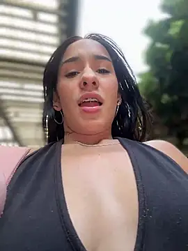 Snapshot of __IRIS__ chatting on 01-15-25, 06:19 IRIS online show from 01-15-25, 06:19