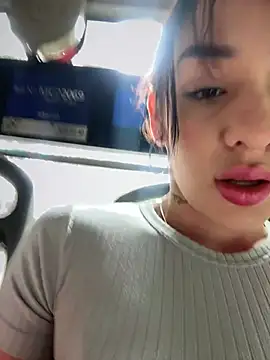 Snapshot of __IRIS__ chatting on 02-06-25, 02:15 IRIS online show from 02-06-25, 02:15