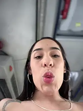 Snapshot of __IRIS__ chatting on 02-10-25, 07:28 IRIS online show from 02-10-25, 07:28