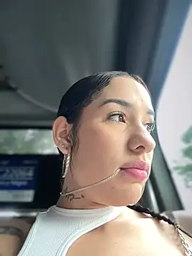 Snapshot of __IRIS__ chatting on 02-13-25, 03:35 IRIS online show from 02-13-25, 03:35