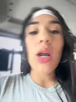 Snapshot of __IRIS__ chatting on 02-21-25, 08:38 IRIS online show from 02-21-25, 08:38