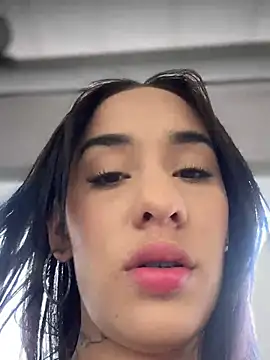 Snapshot of __IRIS__ chatting on 03-04-25, 04:20 IRIS online show from 03-04-25, 04:20