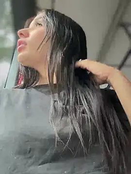 Snapshot of __IRIS__ chatting on 03-05-25, 04:24 IRIS online show from 03-05-25, 04:24