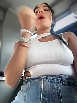 Snapshot of __IRIS__ chatting on 03-07-25, 01:40 IRIS online show from 03-07-25, 01:40