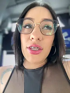 Snapshot of __IRIS__ chatting on 09-08-25, 02:49 IRIS online show from 09-08-25, 02:49