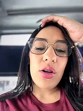 Snapshot of __IRIS__ chatting on 09-11-25, 02:17 IRIS online show from 09-11-25, 02:17