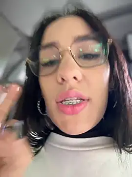 Snapshot of __IRIS__ chatting on 10-10-25, 03:44 IRIS online show from 10-10-25, 03:44