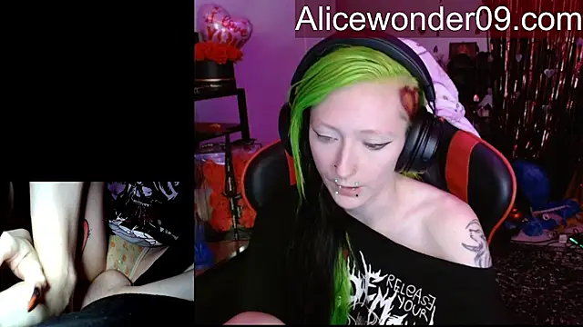 alicewonder09 online show from 02-13-26, 06:42