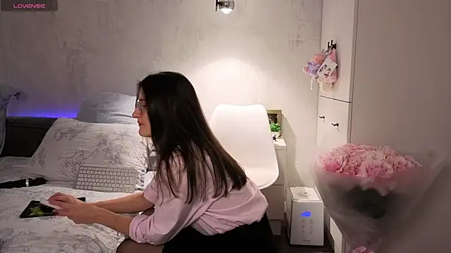 Alexperchik online show from 10-19-25, 04:07