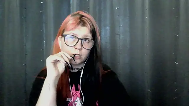 t0riayun0 online show from 02-13-26, 09:05