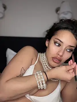 MistressBelleNoire online show from 02-15-25, 01:42