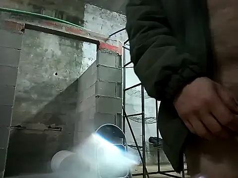 pedrosantos3366 online show from 12-18-24, 11:45