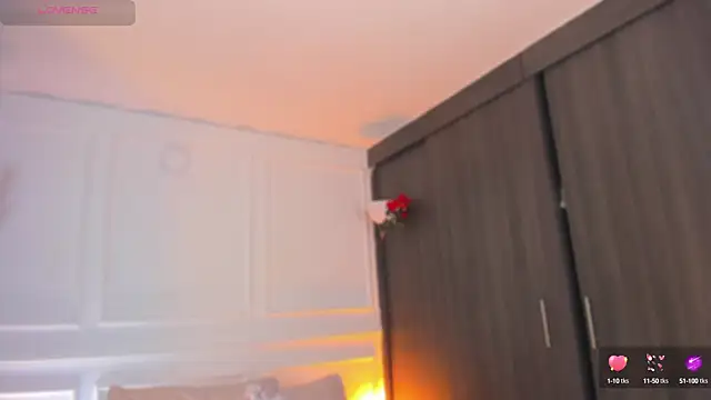 shannol ryan online show from 10-08-25, 01:03