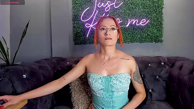 amy e online show from 01-11-25, 06:54