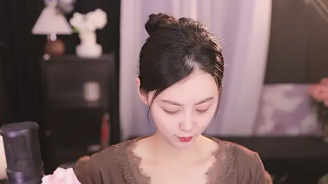Ocean--Lili online show from 01-23-25, 02:28