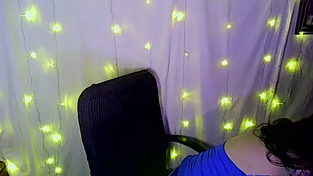 Victoria Marks online show from 10-19-25, 03:23