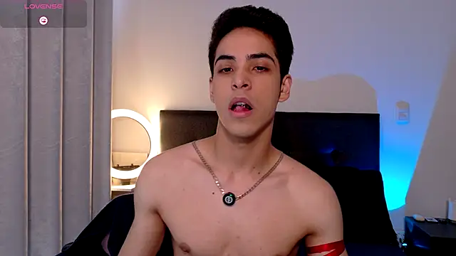 Snapshot of aodaboyyy chatting on 10-08-25, 12:58 aodaboyyy online show from 10-08-25, 12:58