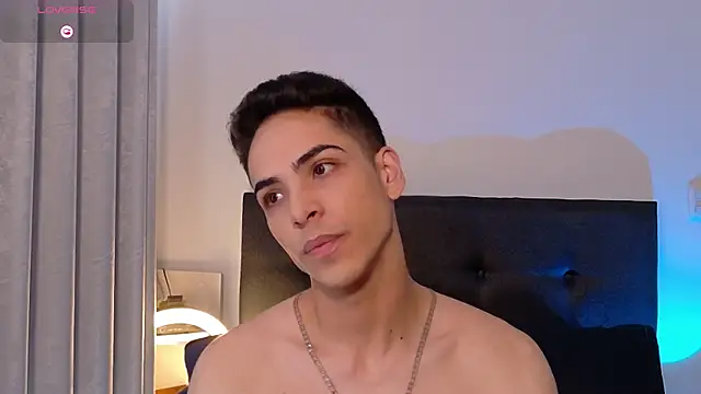 Snapshot of aodaboyyy chatting on 10-17-25, 01:03 aodaboyyy online show from 10-17-25, 01:03