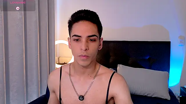 Snapshot of aodaboyyy chatting on 10-19-25, 01:01 aodaboyyy online show from 10-19-25, 01:01