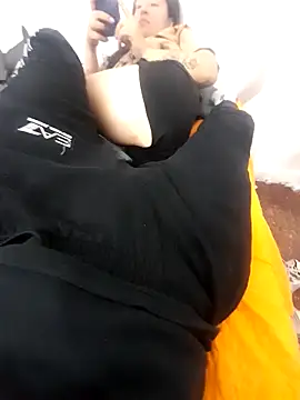 Snapshot of Kralsl chatting on 11-01-25, 10:17 Kralsl online show from 11-01-25, 10:17