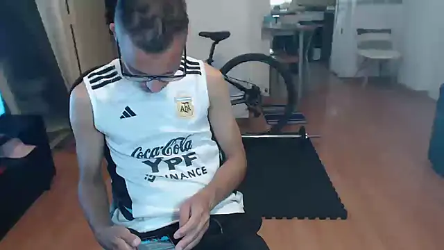 guachin hunk online show from 11-01-25, 02:08