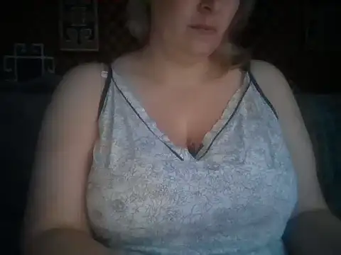 Snapshot of Diana_Britt chatting on 10-19-25, 05:08 Diana Britt online show from 10-19-25, 05:08