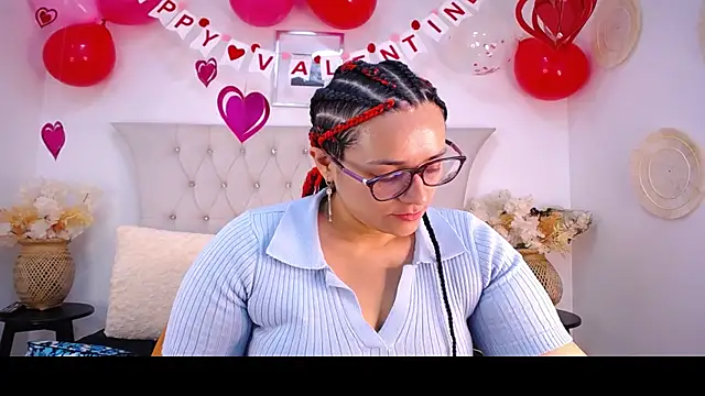 MIchelMomet online show from 02-06-25, 01:54