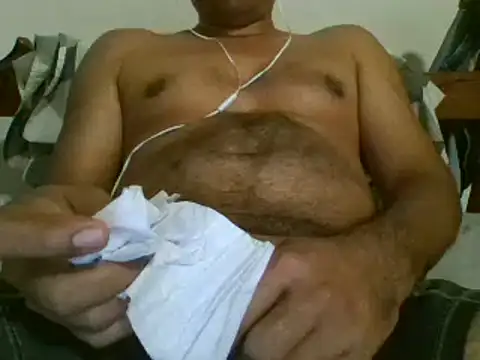 Snapshot of bbccol1 chatting on 11-11-25, 06:57 bbccol1 online show from 11-11-25, 06:57