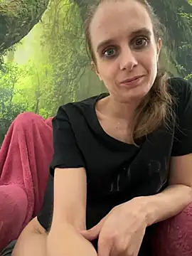 LadyChantale online show from 01-03-25, 04:48