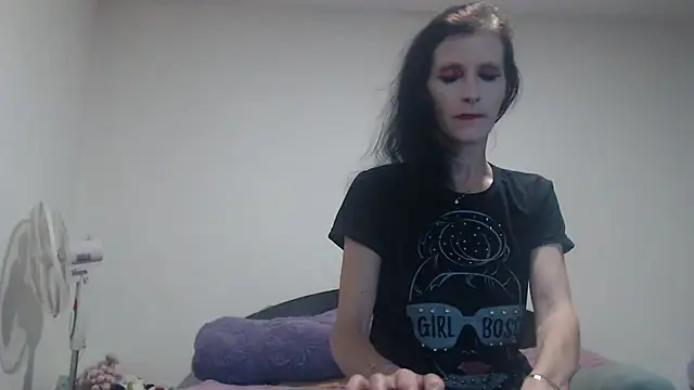 Bonny Ella online show from 12-15-24, 06:07
