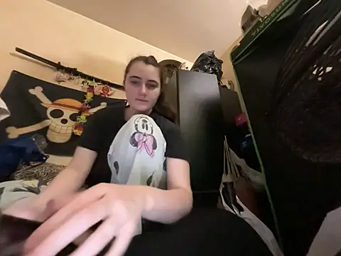 Snowbunnycake 131 online show from 01-16-26, 07:01