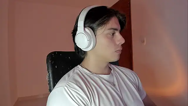 Giordano Russo online show from 11-24-25, 09:58