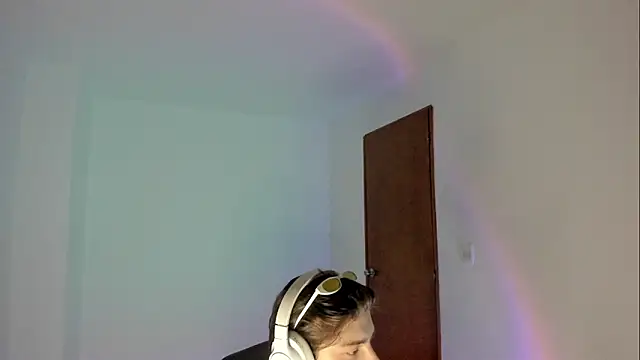 Giordano Russo online show from 12-04-25, 01:04