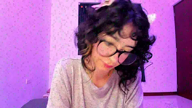  Lunnaa  online show from 11-15-25, 11:10