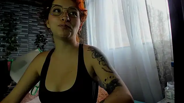 Ginger Sweetty online show from 12-21-25, 07:54