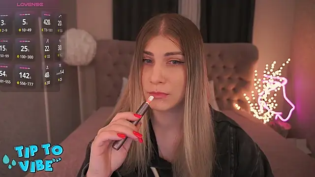 CassandraGood online show from 03-04-25, 07:51